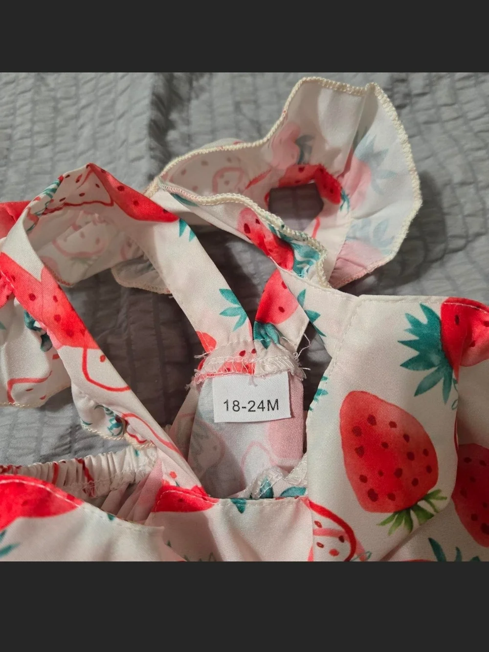 The Unbranded Brand unbranded strawberry